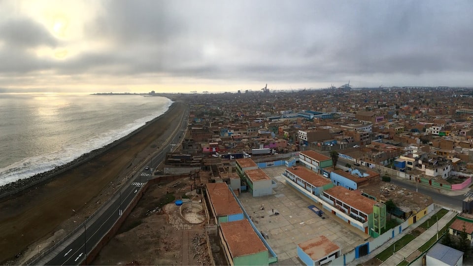 Amazing view from our Airbnb of the Callao district of Lima, Peru. This area is unfortunately impacted by Peru’s multitude of tremors and earthquakes but there is still promise for rebuilding of infrastructure. I think fondly of the colorful buildings and the kindness of the locals we encountered.
#Lima
#Peru
#UrbanJungle