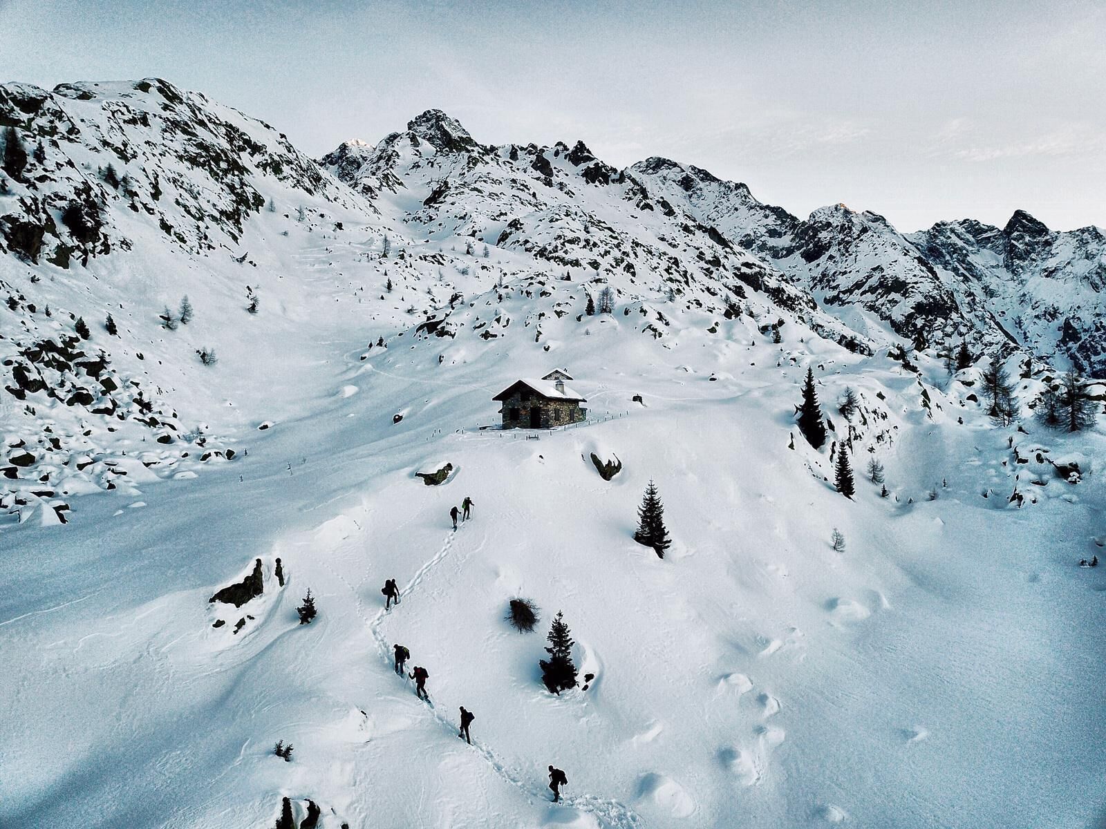 You can hike to this beautiful lodge with a 5 hour trekking (in winter only with snowshoes) to live an amazing experience in the middle of nowhere.

This place is located in the Valtellina region in the Northern part of Italy.  To enter in the "Rifugio Pesciola" you have to ask the key before starting the trekking.

#LifeAtExpediaGroup #Italy #Trekking #MiddleOfNowhere