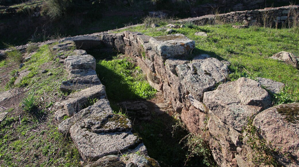 Cossoine, tomba dei giganti di Aidu