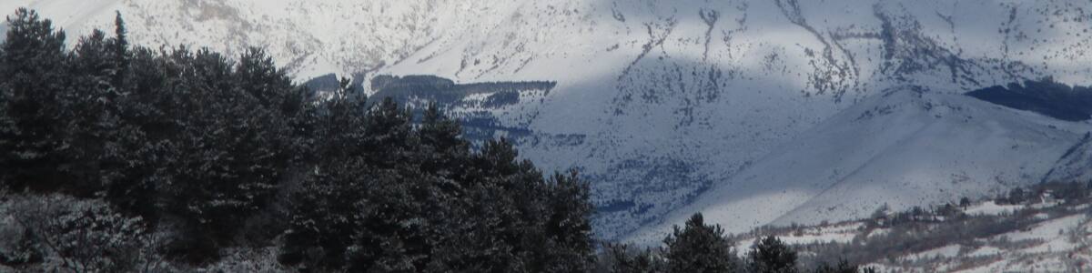 Le cime innevate del monte Velino