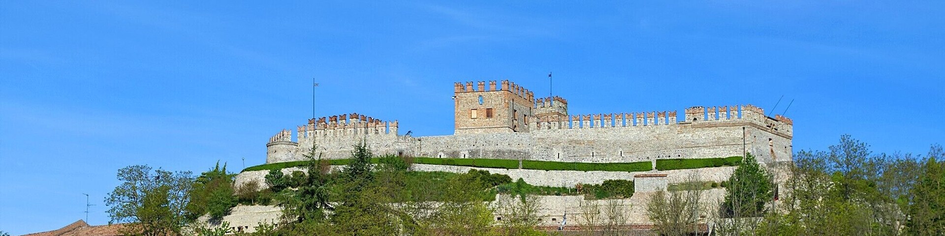 Castello di Montesegale, da Est