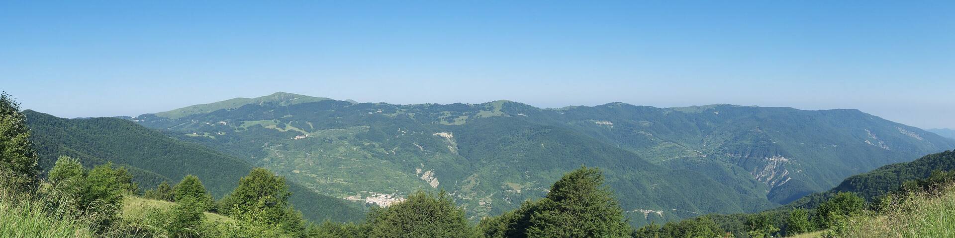 Panorama sullo spartiacque tra Lombardia e Piemonte