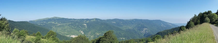 Panorama sullo spartiacque tra Lombardia e Piemonte
