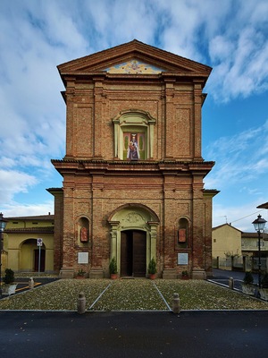 Facciata della chiesa di Robecco