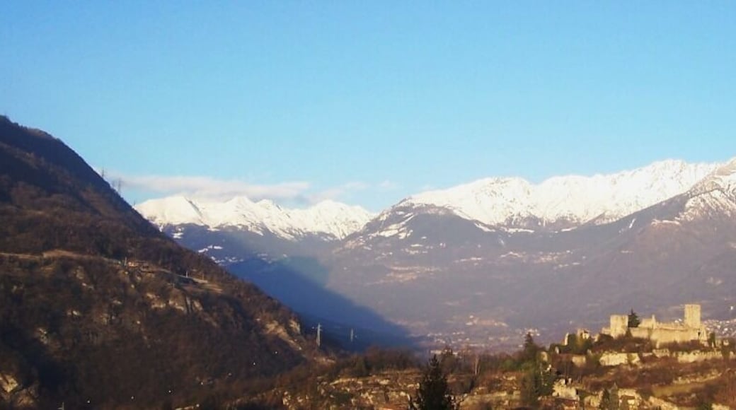 Valle Camonica from Breno, Val Camonica, Italia