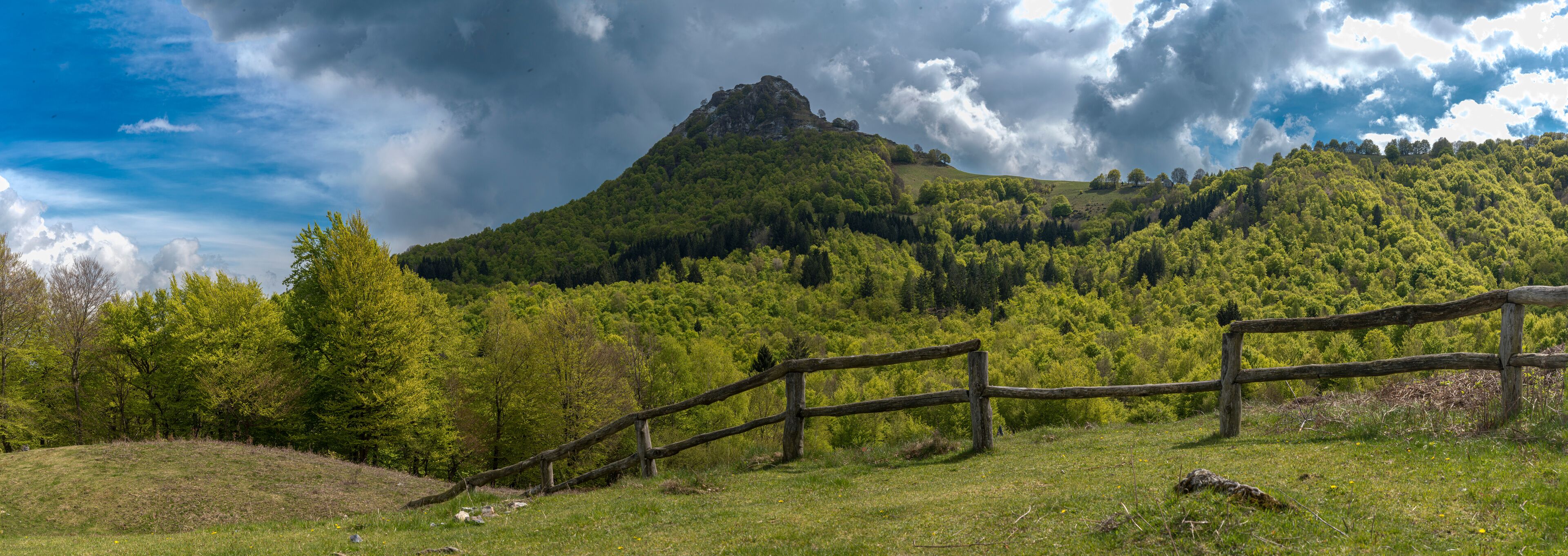 Sasso Gordona, Piano delle Alpi, Alta valle Intelvi. veduta primaverile
