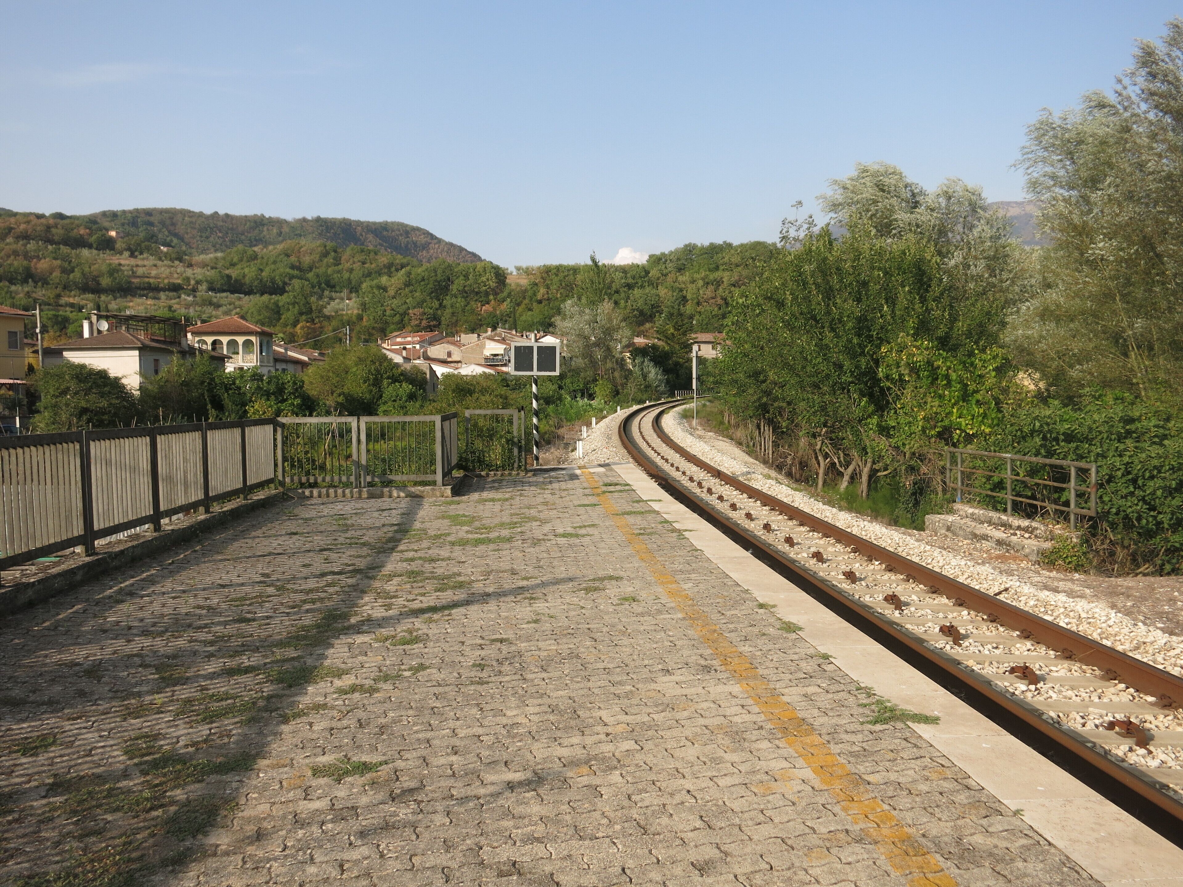 Canetra train station (province of Rieti, Lazio, Italy), on the Terni-Rieti-L'Aquila-Sulmona line.