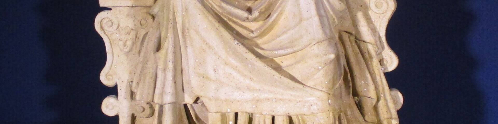 Supposta statua della dea Angizia