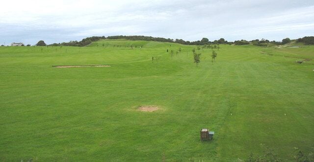 The Storws Wen Golf Course A 9-hole course opened in the 1990s.