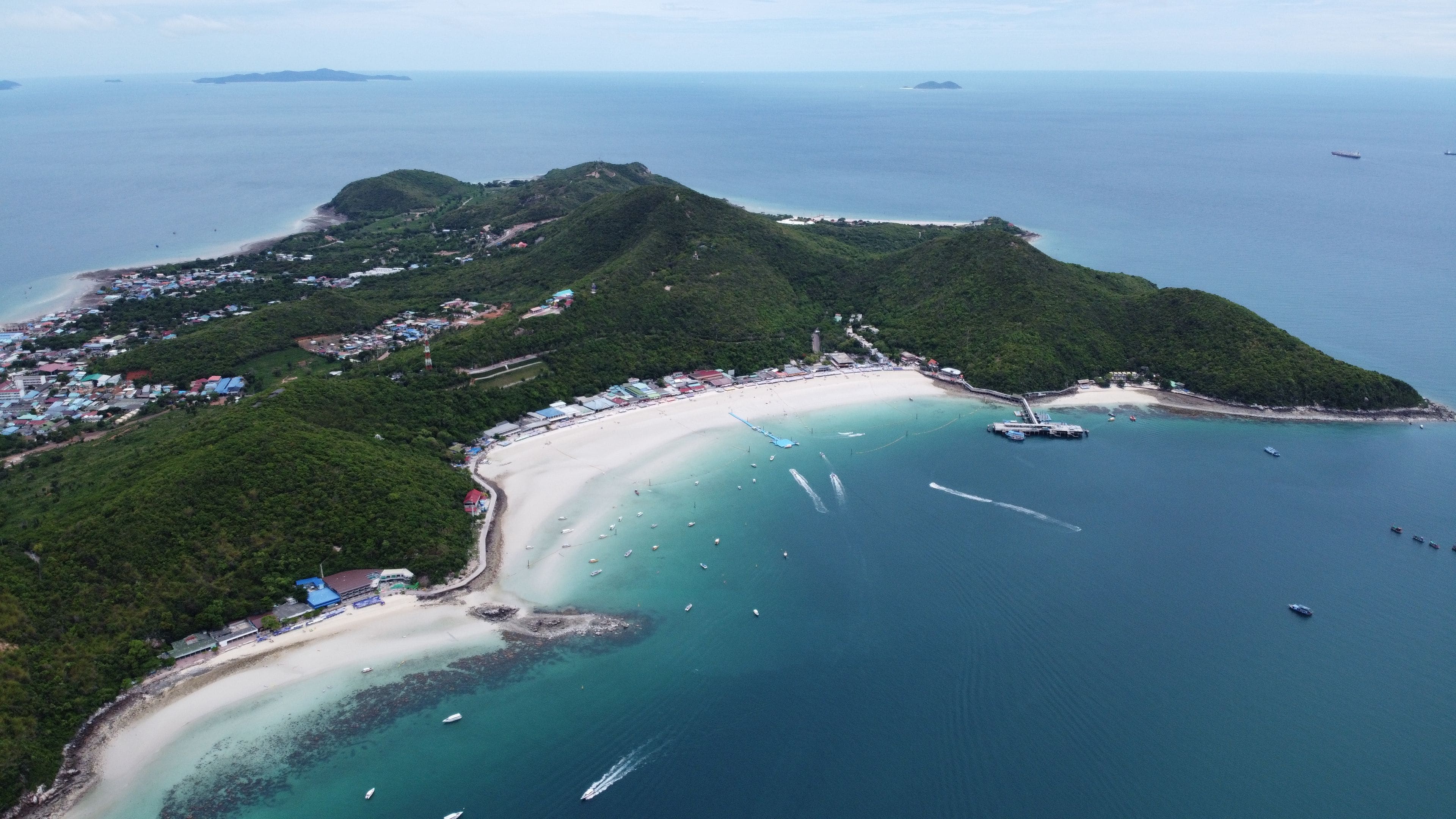 塔汶海滩