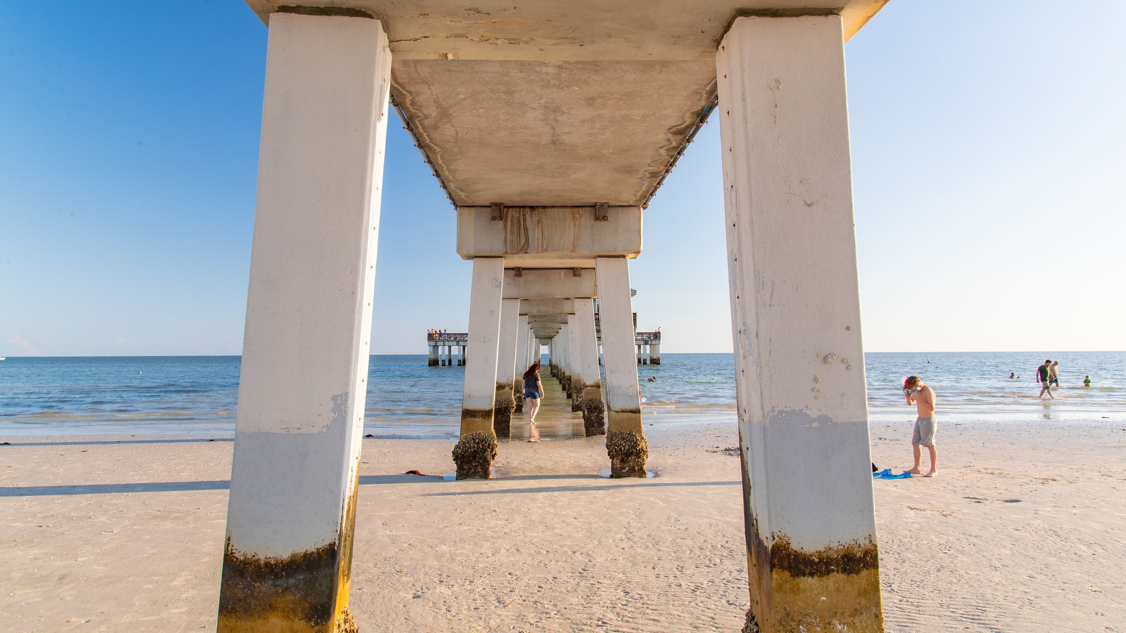 Fishing Pier Fort Myers Beach showing general coastal views and a beach