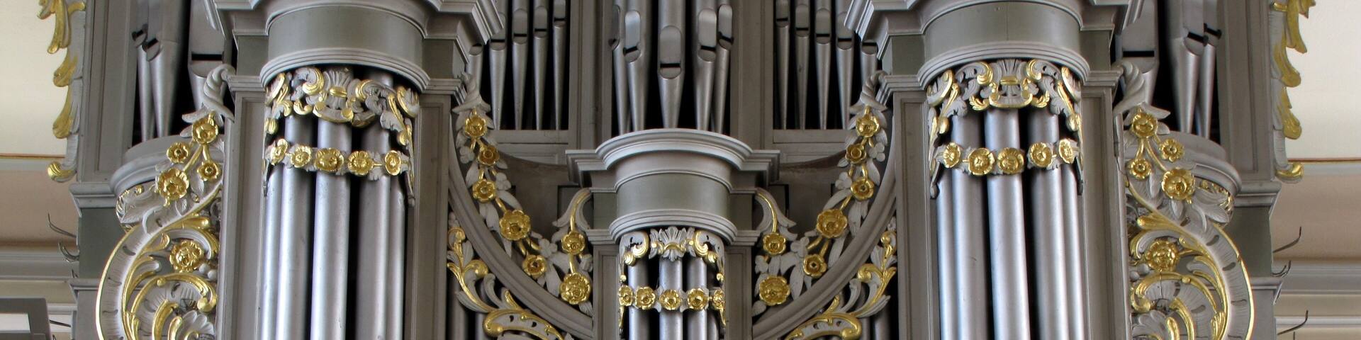 This object is classé Monument Historique in the base Palissy, database of the French furniture patrimony of the French ministry of culture, under the references buffet PM67000486 buffet and instrument PM67000485 instrument.