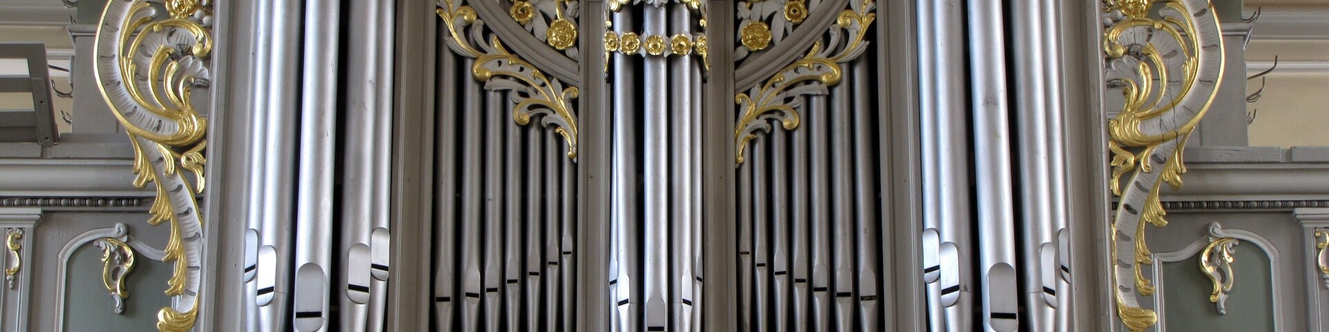 This object is classé Monument Historique in the base Palissy, database of the French furniture patrimony of the French ministry of culture, under the references buffet PM67000486 buffet and instrument PM67000485 instrument.