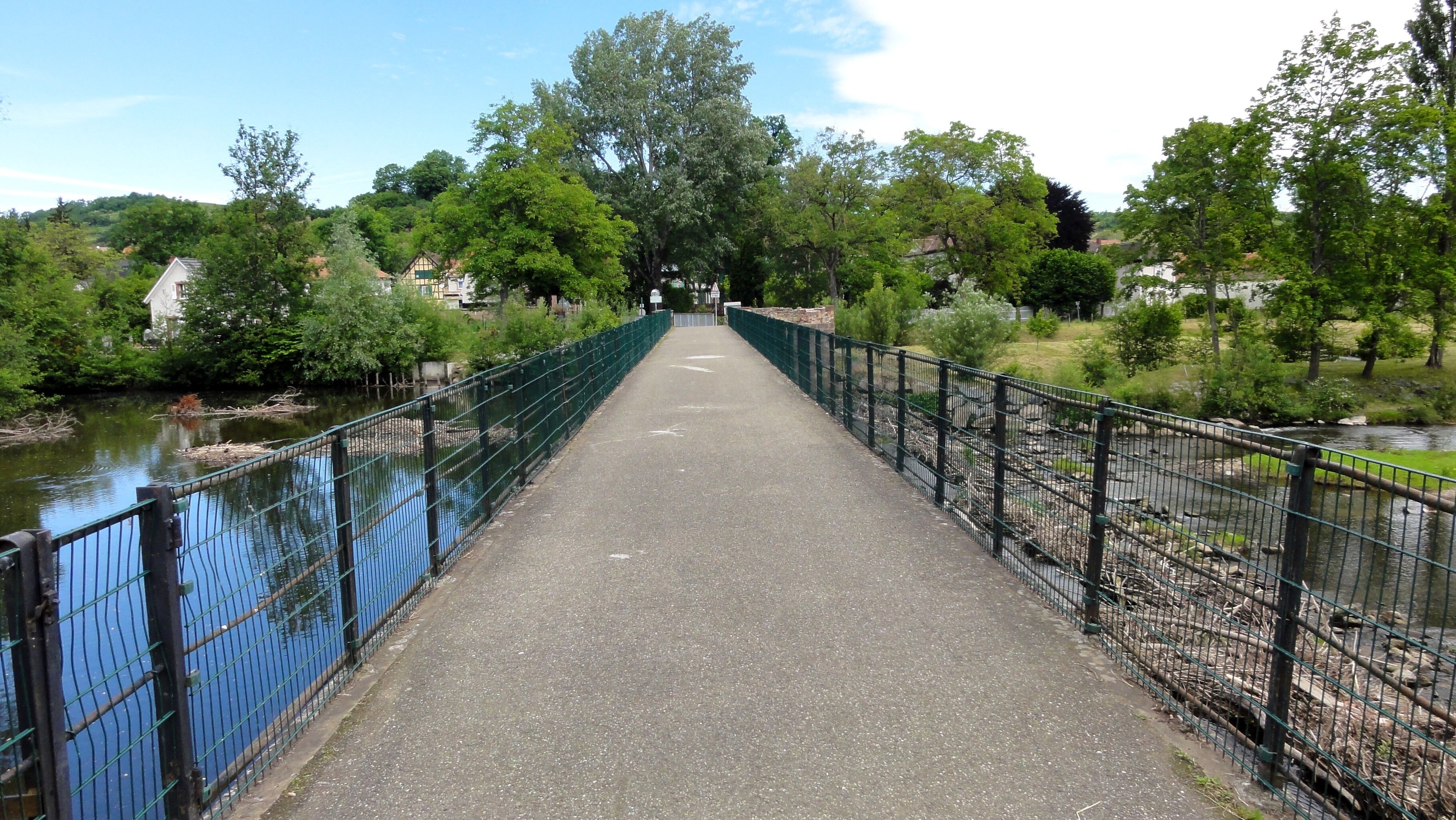 Alsace, Bas-Rhin, Wolxheim, Le Canal, Pont sur le Canal de la Bruche.
