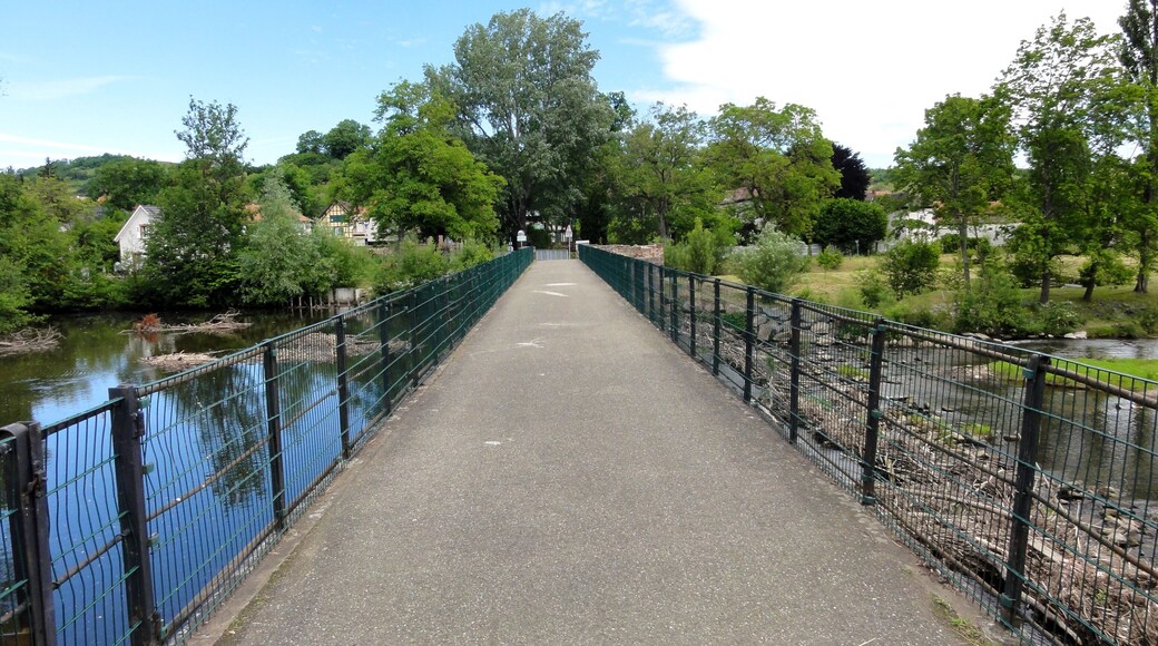 Alsace, Bas-Rhin, Wolxheim, Le Canal, Pont sur le Canal de la Bruche.