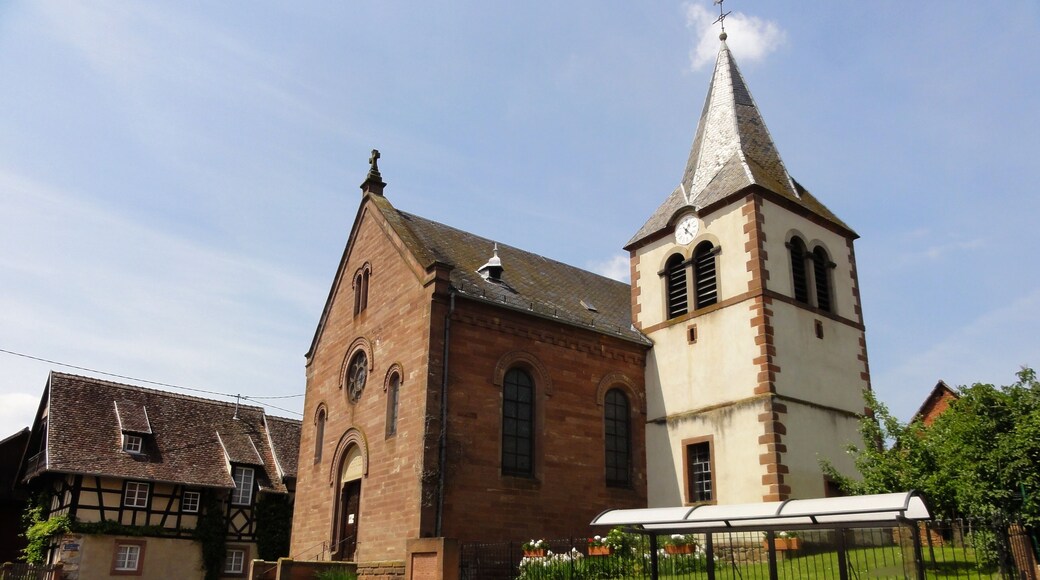 This building is indexed in the Base Mérimée, a database of architectural heritage maintained by the French Ministry of Culture, under the reference IA67009839 .