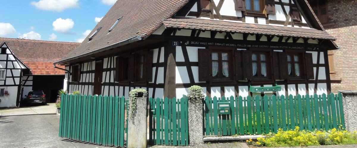 This building is indexed in the Base Mérimée, a database of architectural heritage maintained by the French Ministry of Culture, under the reference IA67008724 .