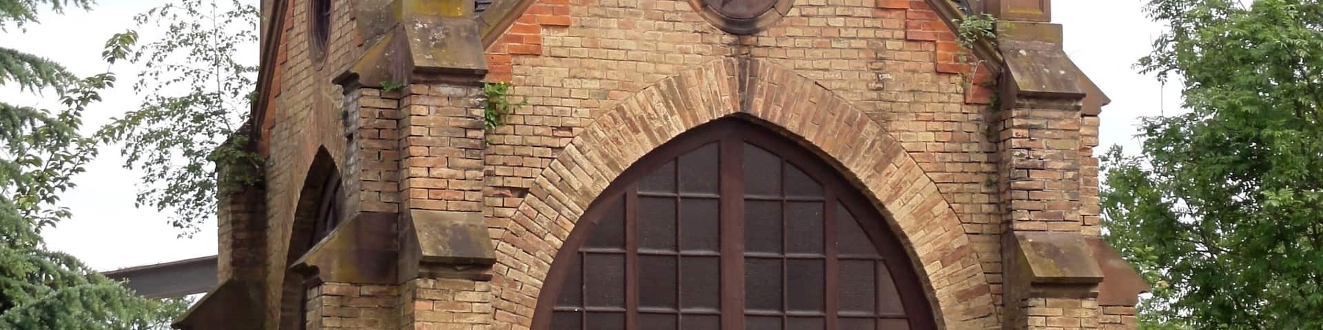 This building is indexed in the Base Mérimée, a database of architectural heritage maintained by the French Ministry of Culture, under the reference IA67007117 .