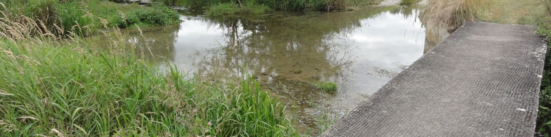 Érize-la-Brûlée (Meuse) gué et passerelle de l'Ezrule
