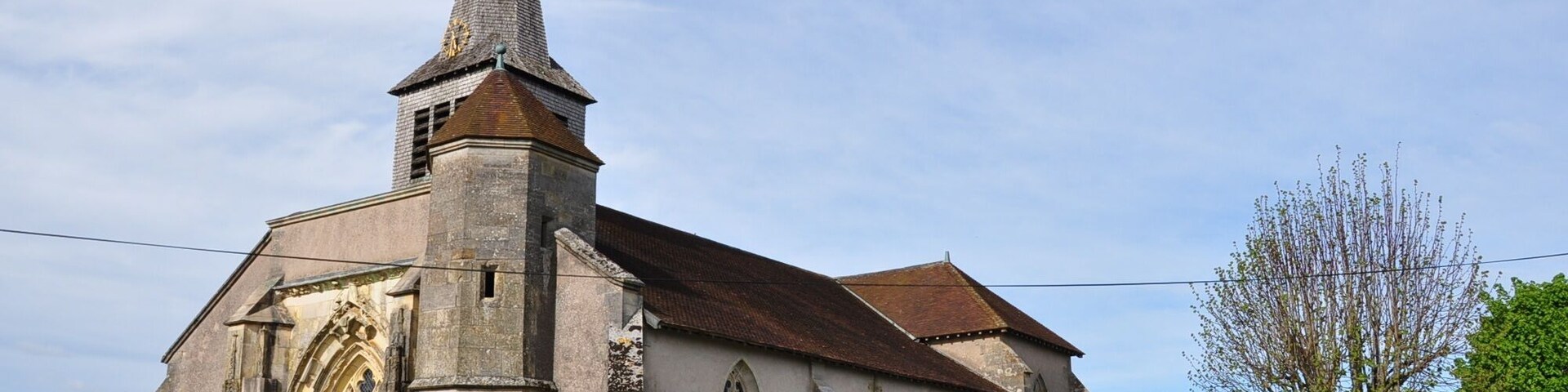 Parish Church of St. John the Baptist and cemetery of Foucaucourt-sur-Thabas (Canton Seuil-d'Argonne, Meuse department, Lorraine region, France). This church is a listed building.