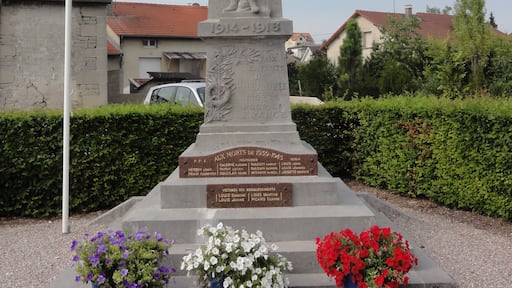 Haudainville (Meuse) monument aux morts
