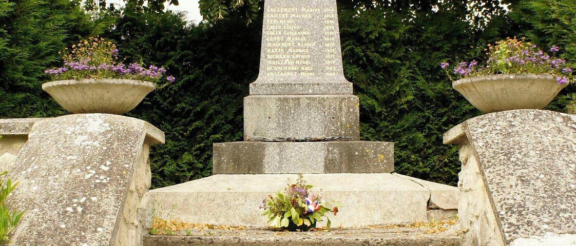 Monument aux morts de Saint-Souplet-sur-Py.