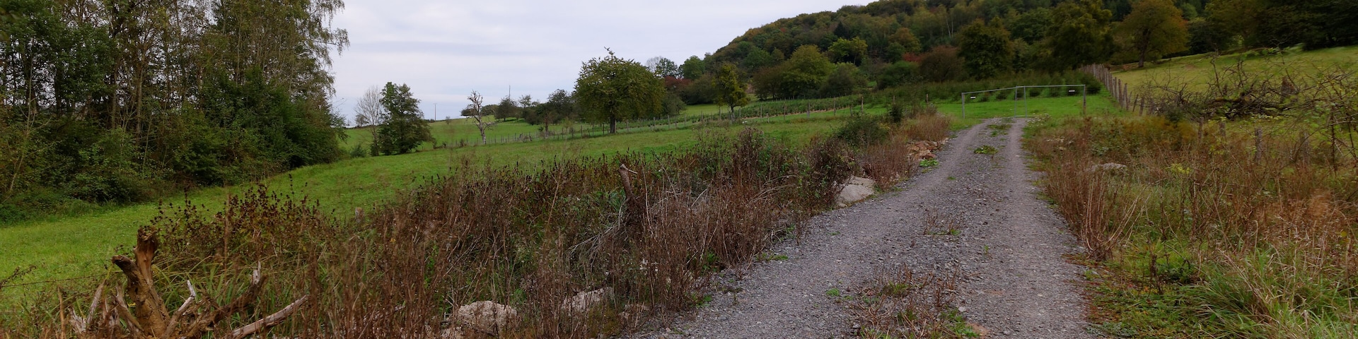This file was uploaded with Commonist. Paysage à Champey. Photo réalisée avec un filtre Hoya ND16 + Hoya ND1000.