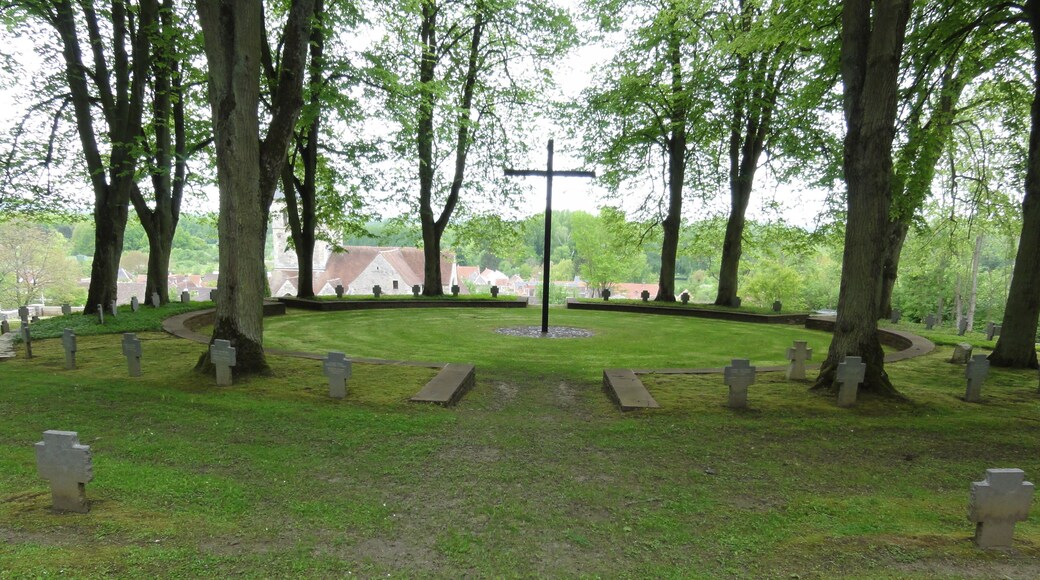 Veslud (Aisne) Cimetière militaire allemand