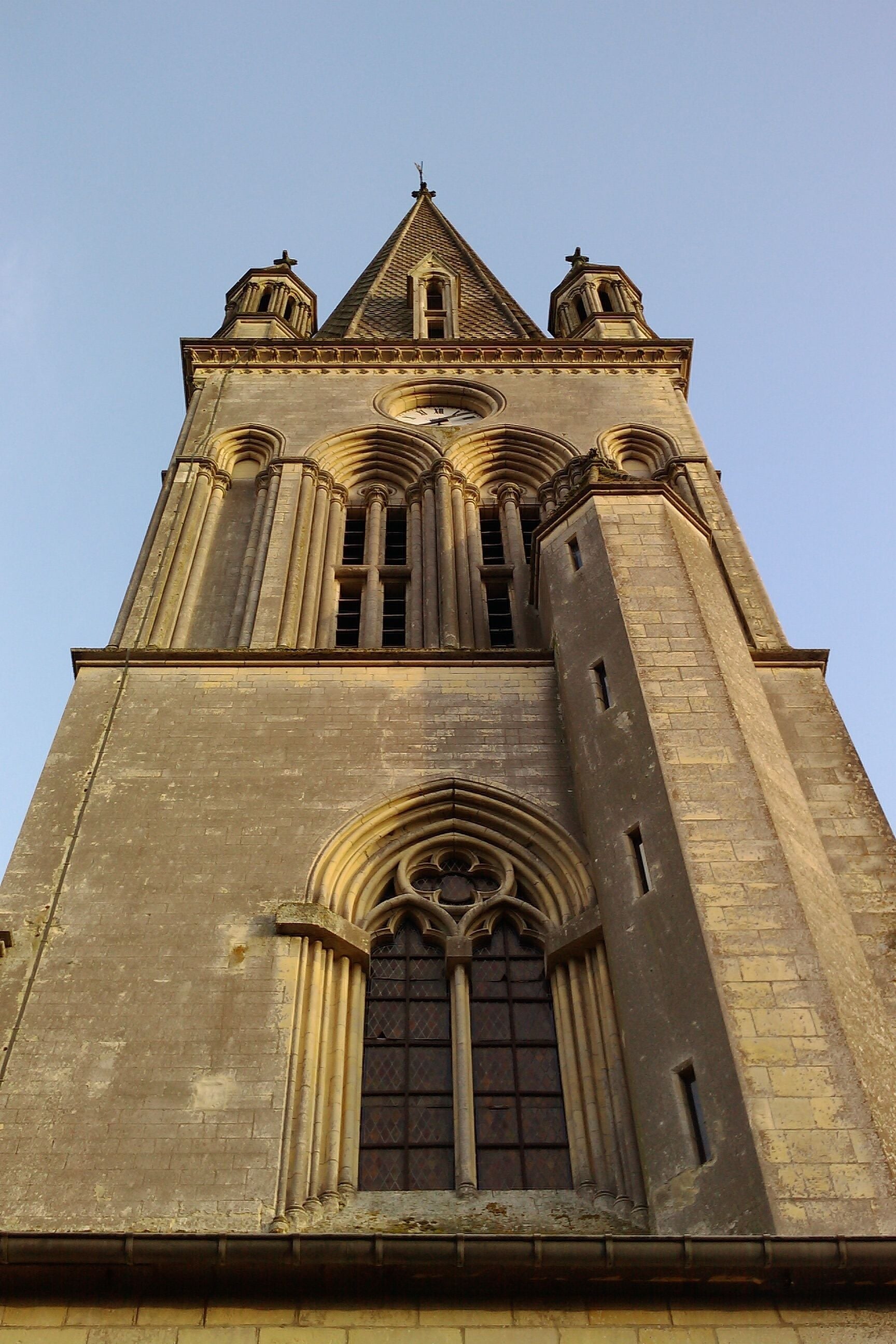 église néo-gothique de fr:Marigny (Manche)