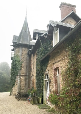 Au Chateau
