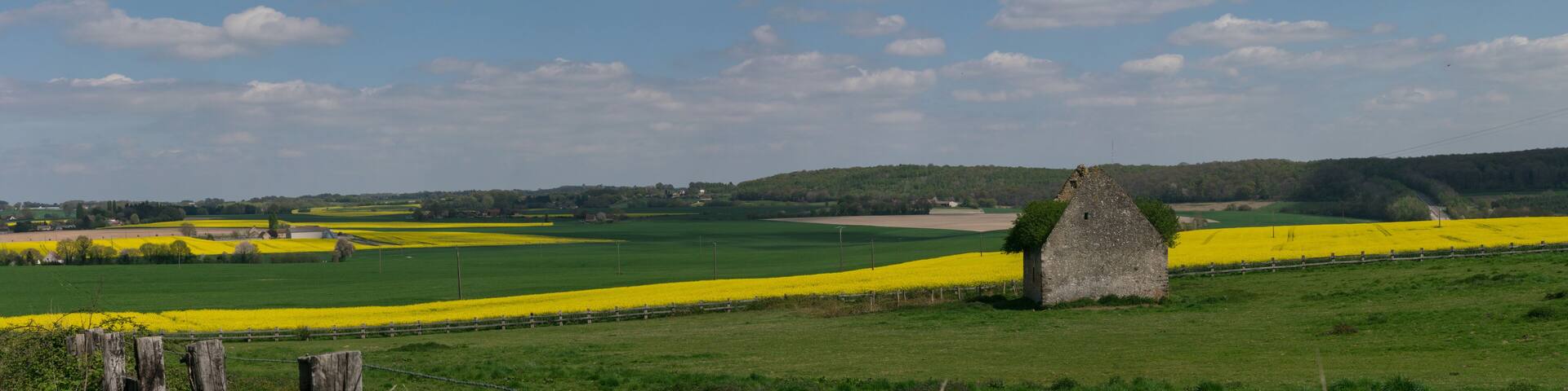 Maison abandonnée à la campagne