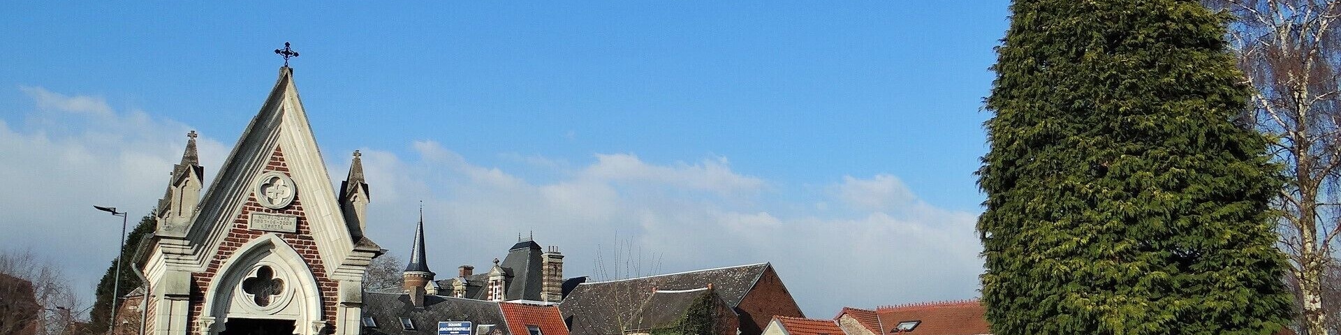 Chapelle Notre Dame de Lorette de Villers en Cauchies, à proximité de l'église