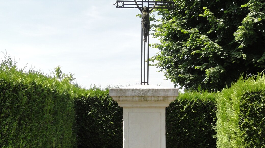 Moussy-Verneuil (Aisne) croix de chemin Moussy