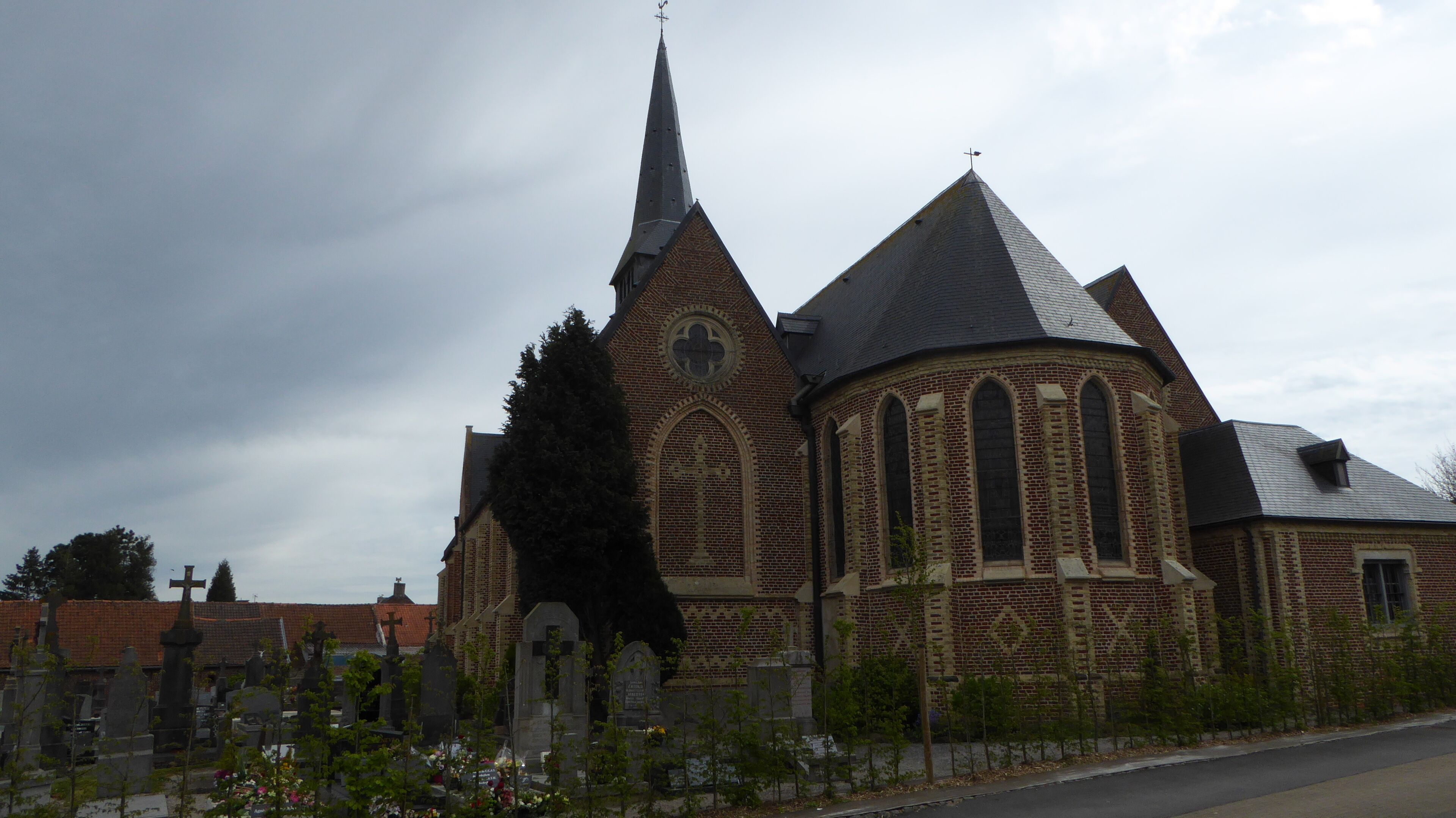 Le chevet de l'église Saint-Martin Terdeghem Pays des Moulins de Flandre, Nord, France