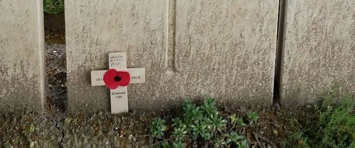 A gravestone with the inscription "Private V. DeVall, Sheffield Light Infantry, 16th July 1916."