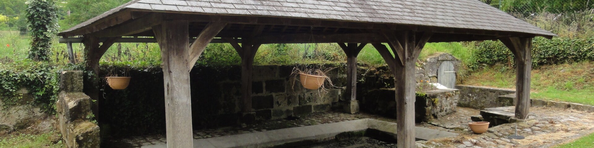 Quincy-Basse (Aisne) lavoir