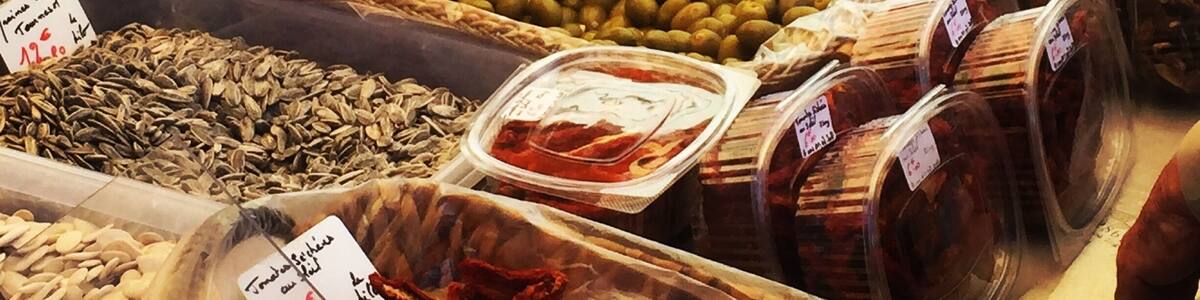 The farmer's market in Coustellet is a great place to explore and pick up some tasty treats at the same time #my2016 #lifeatexpedia