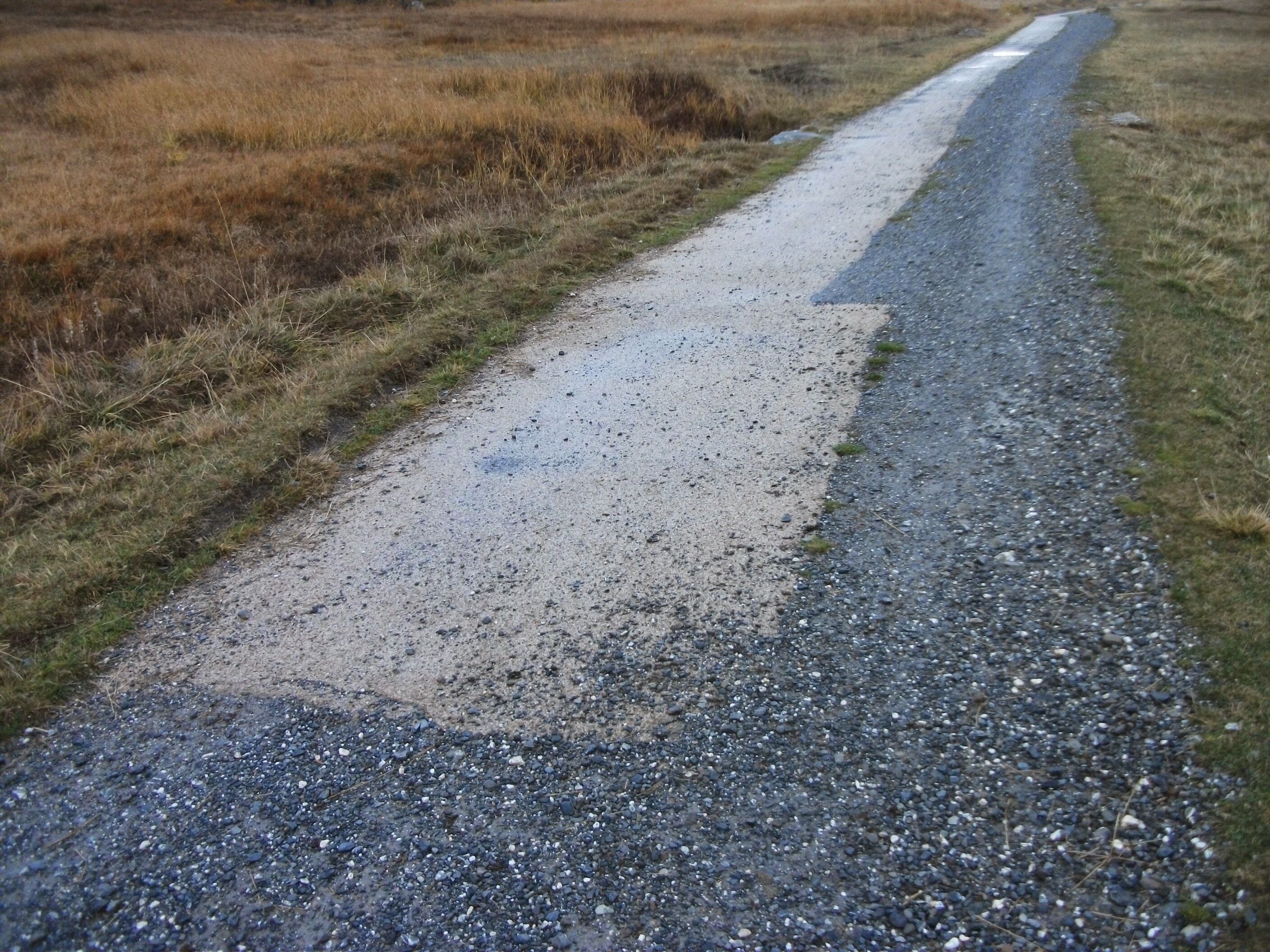 End of accessible way for disabled (Pont Rouge–Lauzanier small valley)