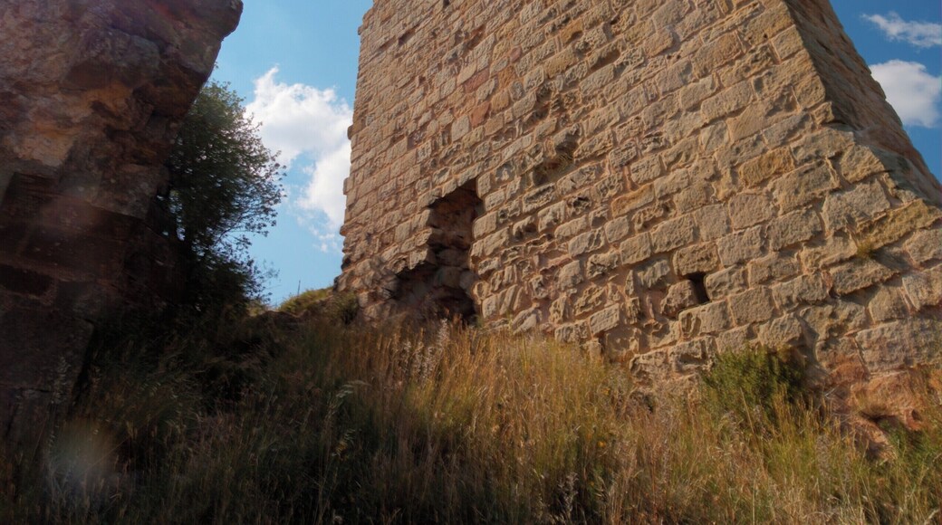 Chateau de Malavieille
Nice walk to this castle ruin.