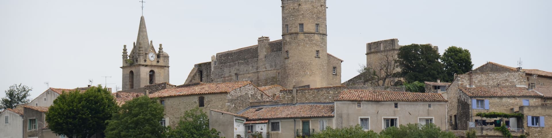 Panoramic view of the hamlet Montpezat