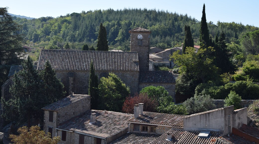 This building is indexed in the Base Mérimée, a database of architectural heritage maintained by the French Ministry of Culture, under the reference PA00102925 .