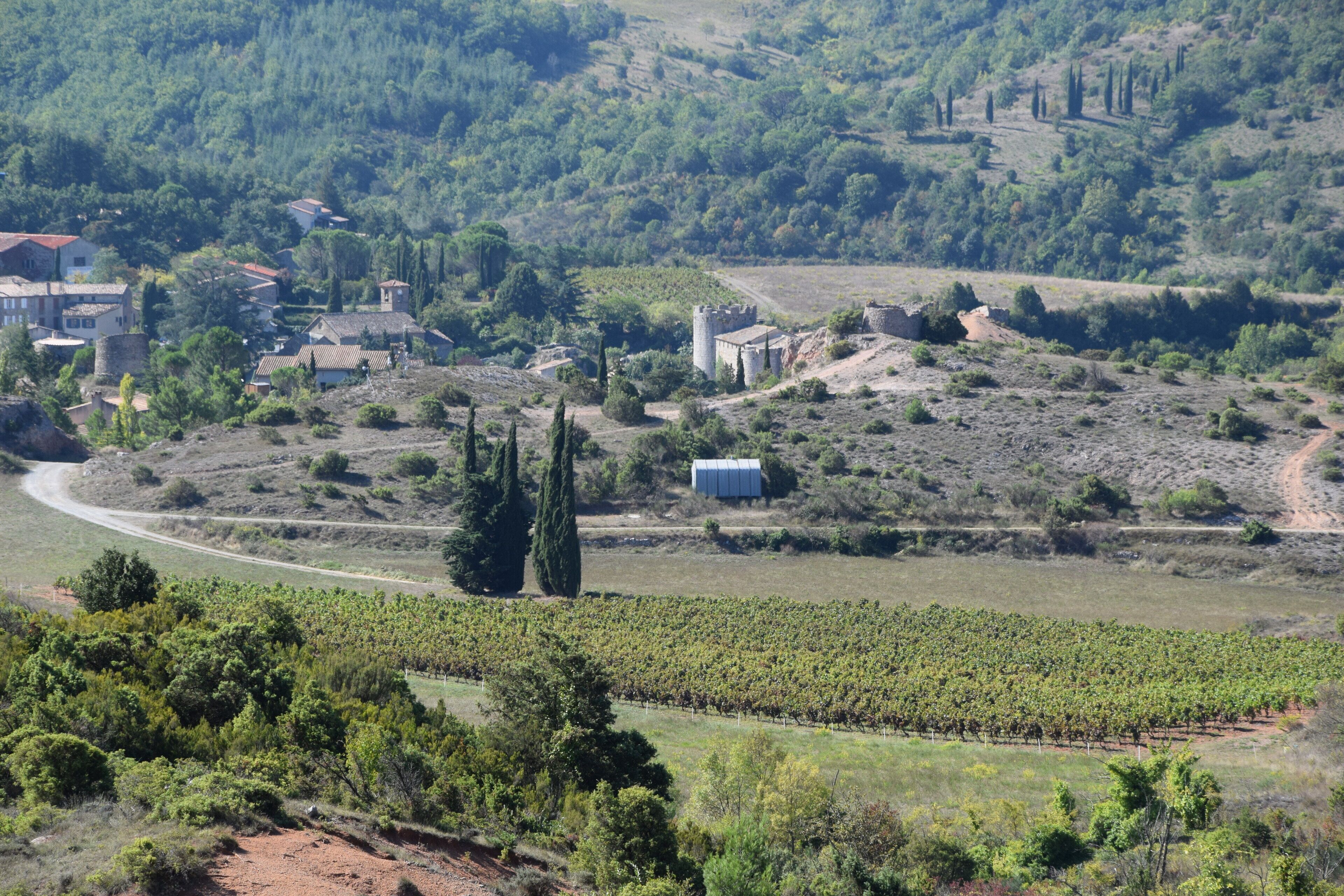 This building is indexed in the Base Mérimée, a database of architectural heritage maintained by the French Ministry of Culture, under the reference PA00102922 .