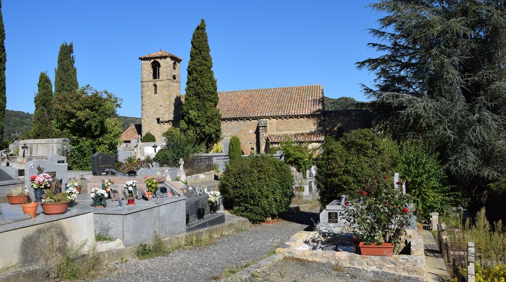 This building is indexed in the Base Mérimée, a database of architectural heritage maintained by the French Ministry of Culture, under the reference PA00102925 .
