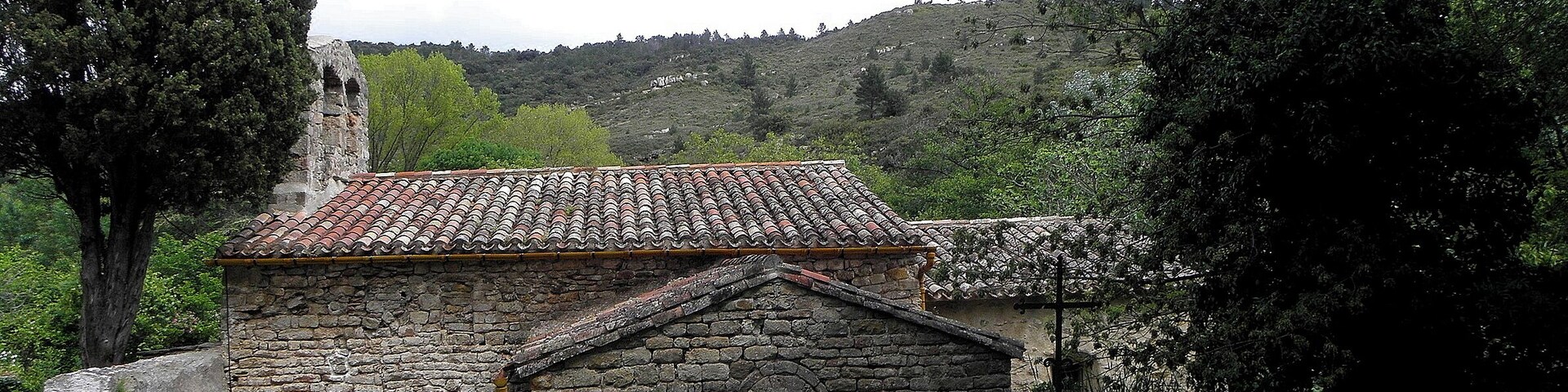 This building is indexed in the Base Mérimée, a database of architectural heritage maintained by the French Ministry of Culture, under the reference PA00102885 .