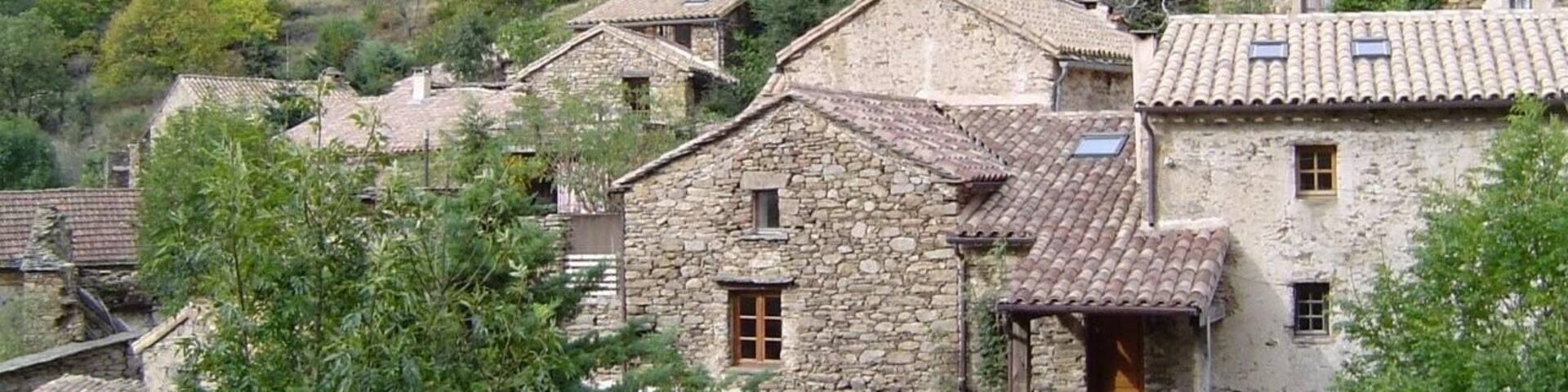 Mons (Hérault) - hameau de Bardou.