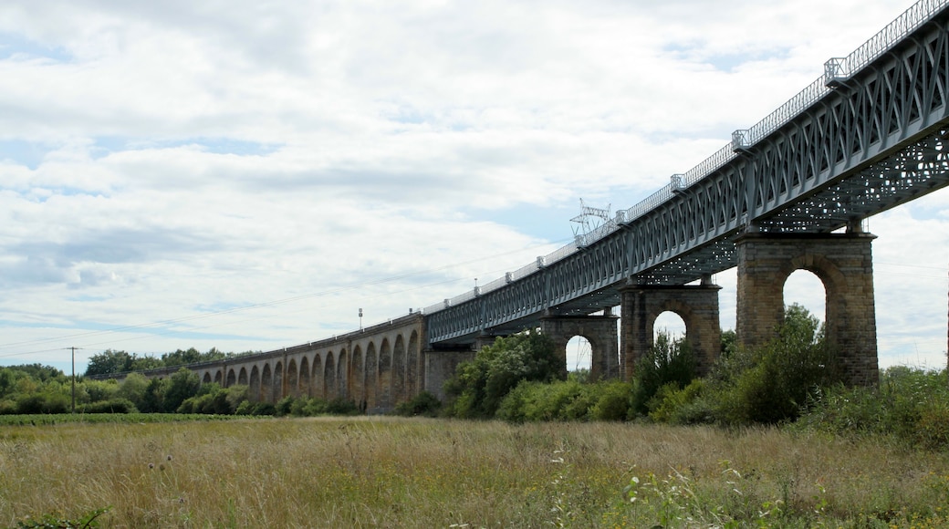 Railway bridge at Cubzac-les-Ponts