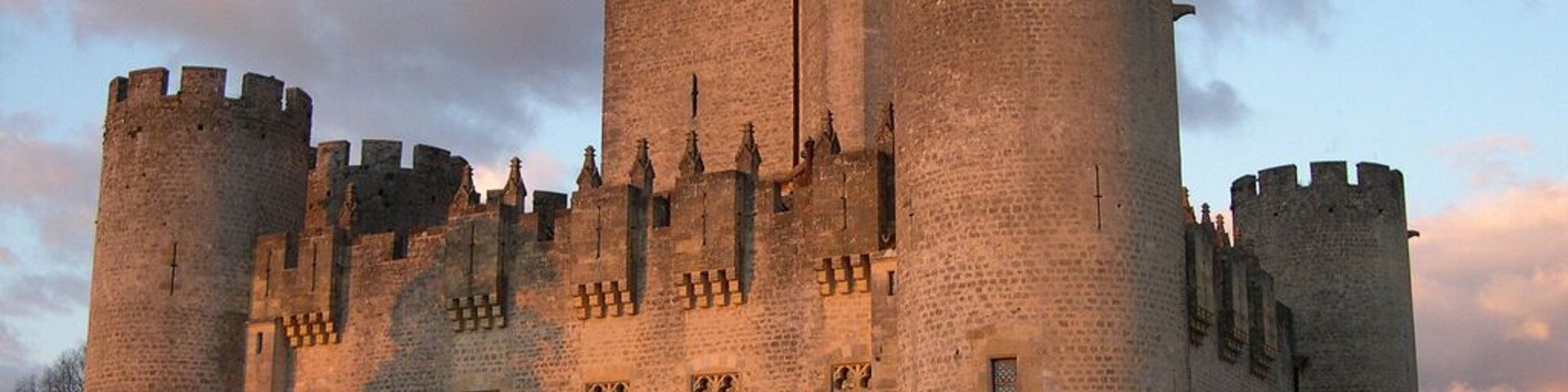 This building is classé au titre des Monuments Historiques. It is indexed in the Base Mérimée, a database of architectural heritage maintained by the French Ministry of Culture, under the reference PA00083626 .