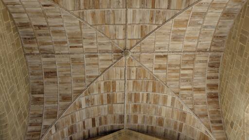 Porche aux malades de l'église Saint-Marse de Bais (35). Voûte.