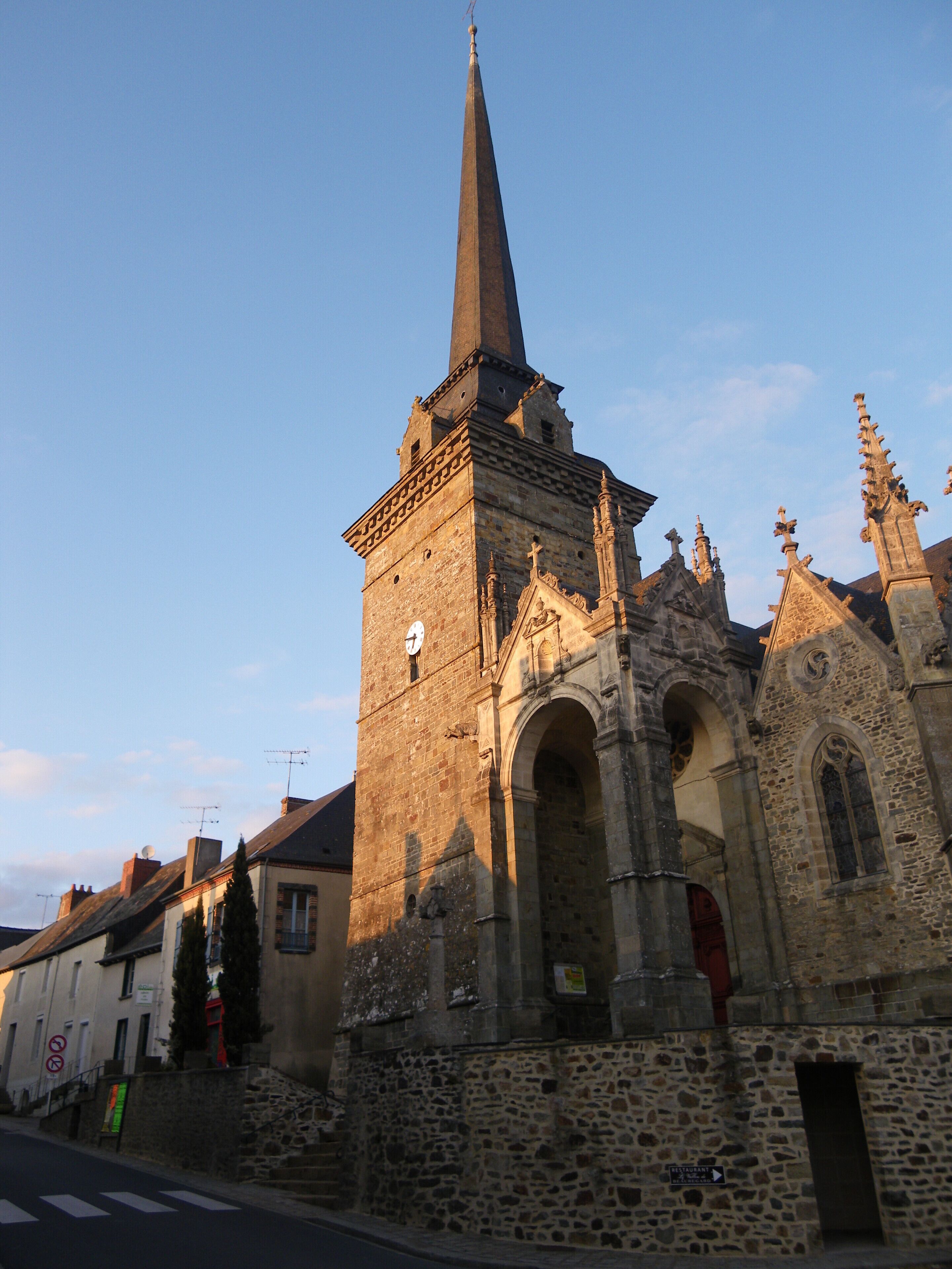 l'eglise de gennes sur seiche