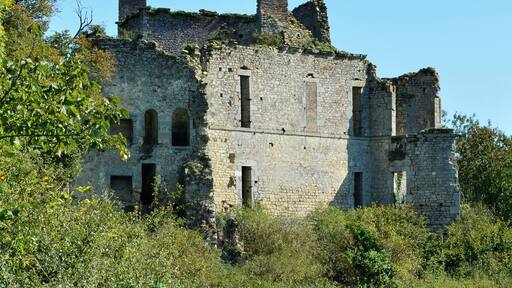 This building is inscrit au titre des Monuments Historiques. It is indexed in the Base Mérimée, a database of architectural heritage maintained by the French Ministry of Culture, under the reference PA00110195 .